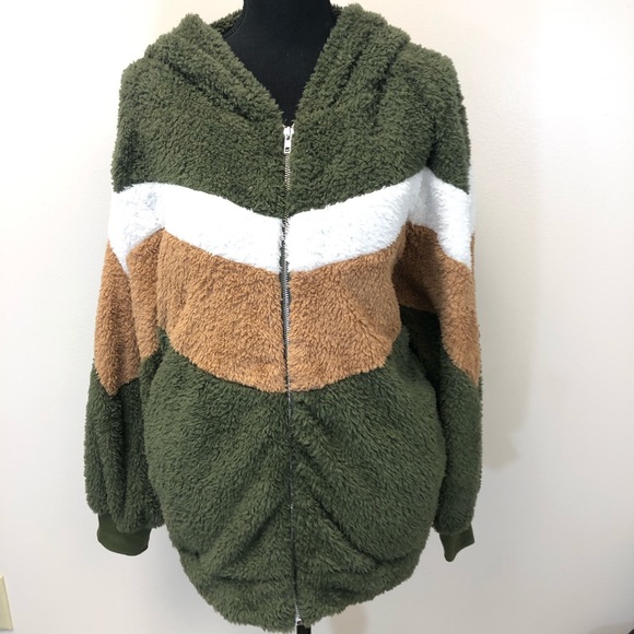 Sweaters - BOUTIQUE hooded colorblock zip up sweater XL